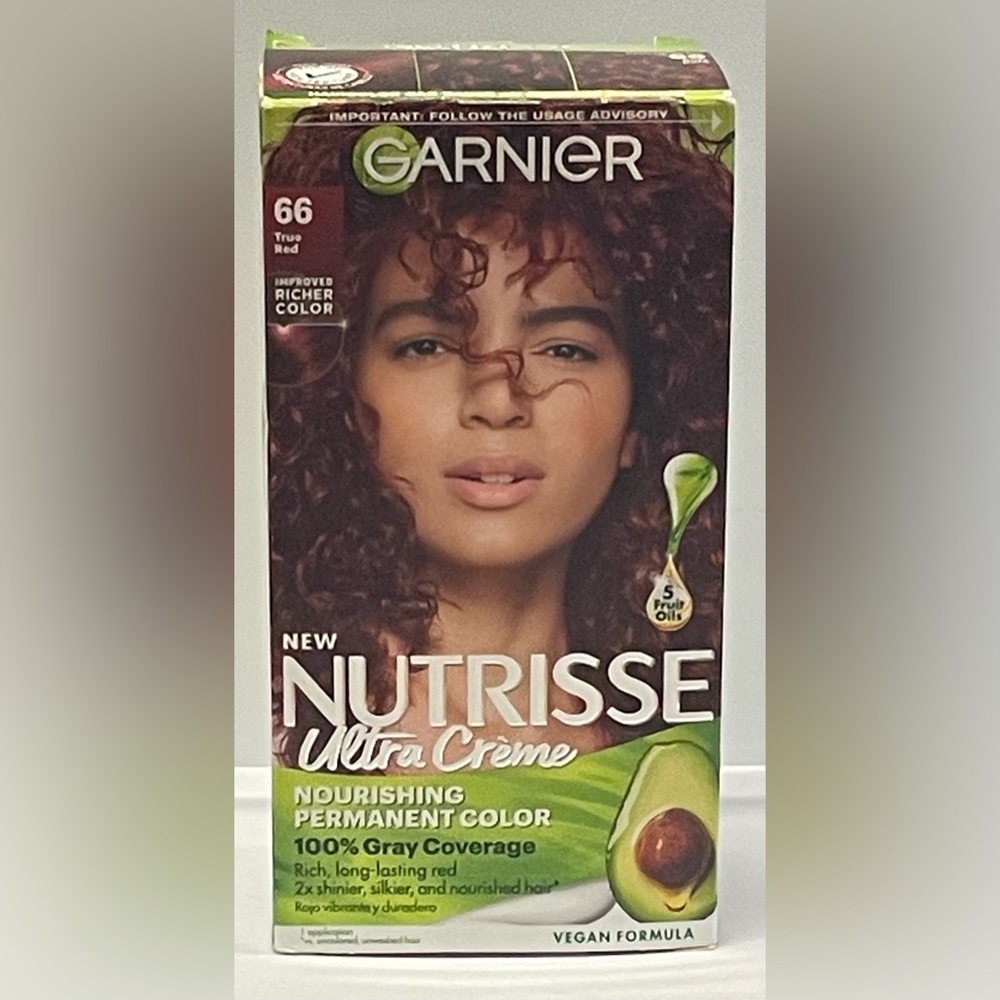 ✴️2/$11✴️ Garnier Nutrisse Ultra Crème Hair Color - #66 True Red
